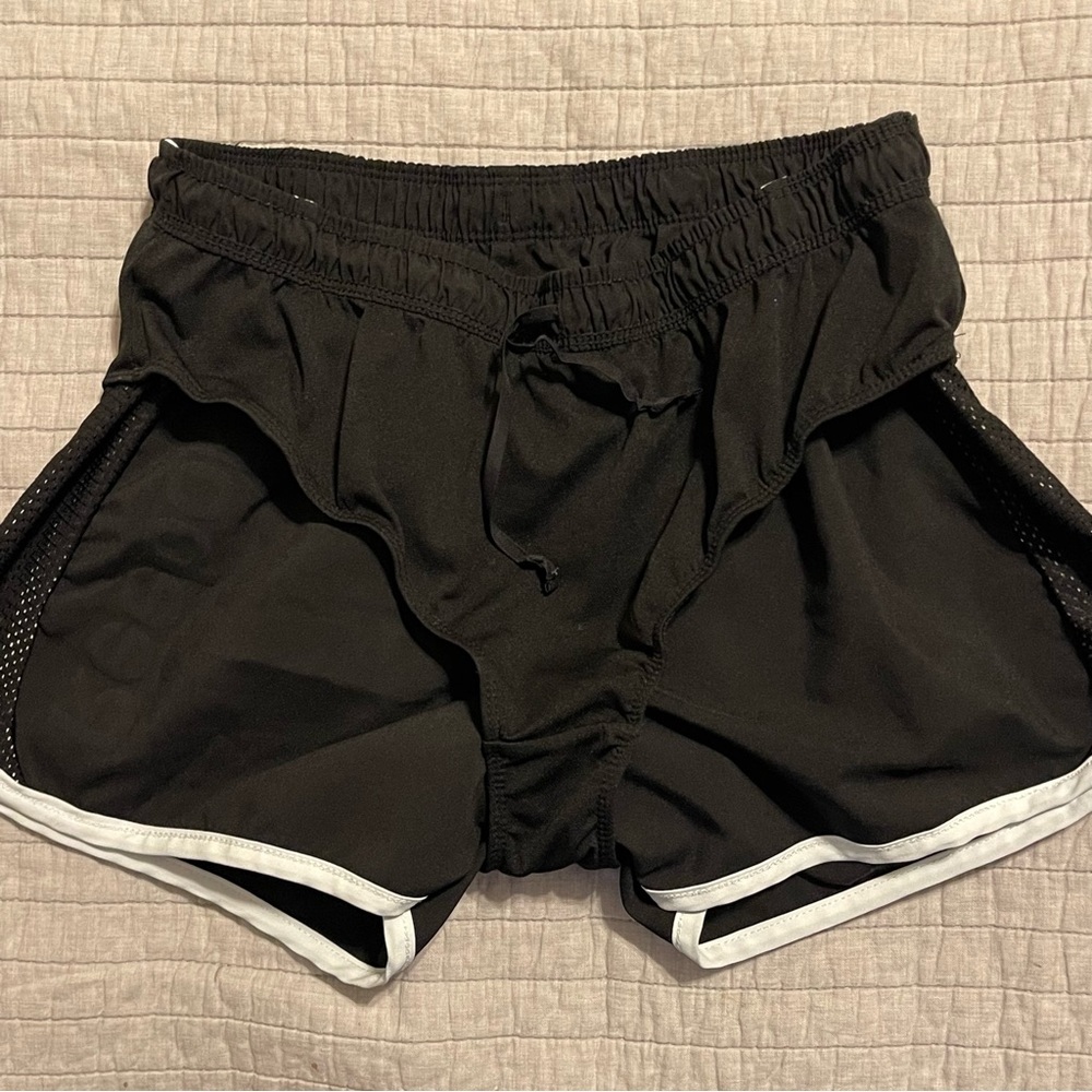 Reebok Women's Active Running Shorts Black, built-In briefs Size Medium - Picture 9 of 10